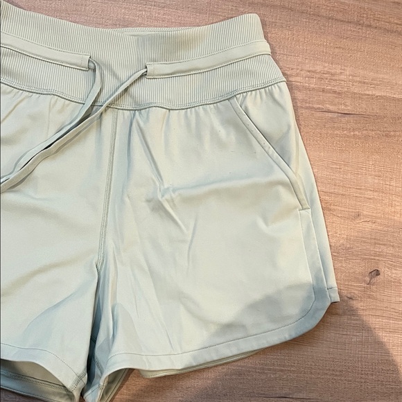 Travis Mathew Women's Light Green Athletic Shorts - Picture 5 of 7